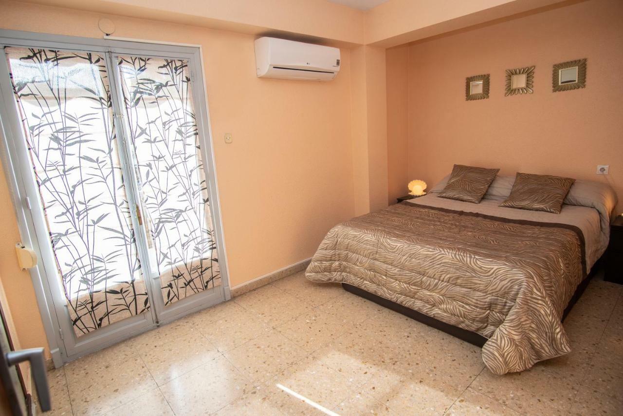 Apartamento Comodo A 10 Min Del Centro アリカンテ エクステリア 写真