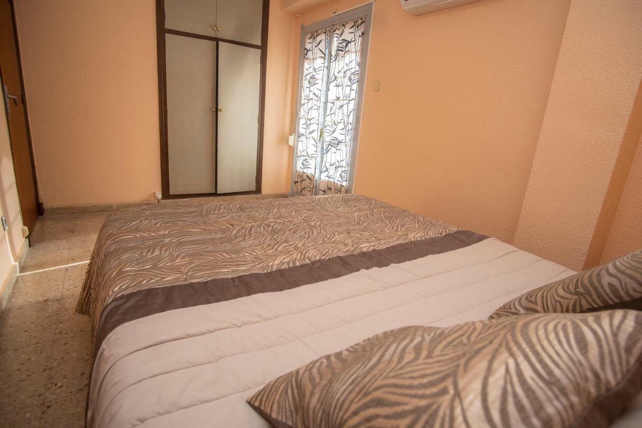 Apartamento Comodo A 10 Min Del Centro アリカンテ エクステリア 写真